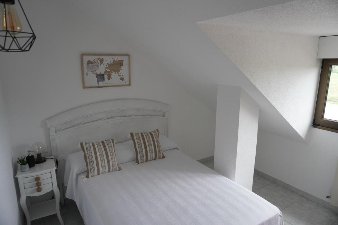 Hostal La Biela 43 Galizano Exteriör bild